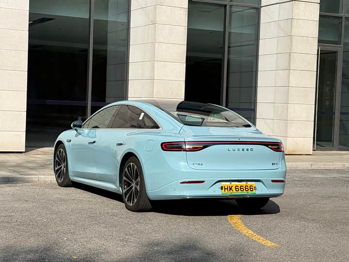 Фото 19 - Luxeed S7