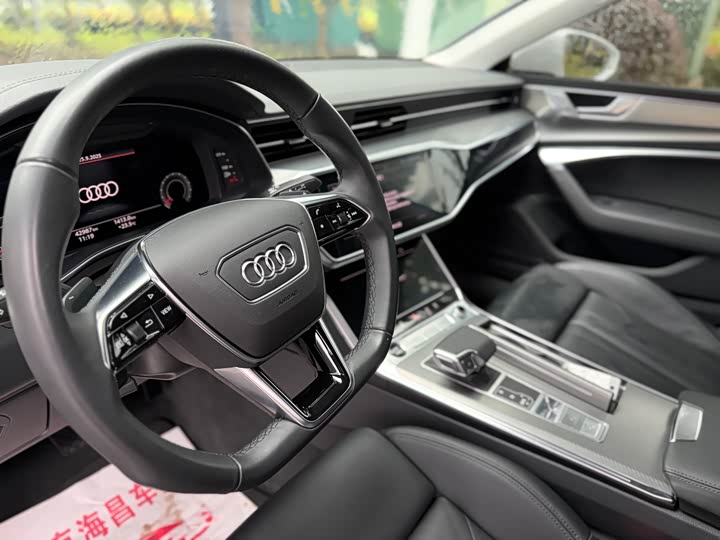 Фото 7 - Audi A7