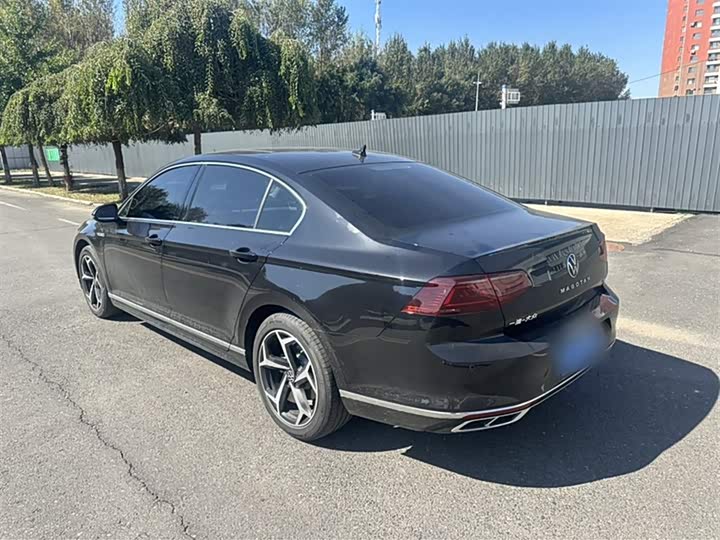 Фото 10 - Volkswagen Magotan