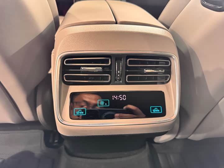 Фото 10 - BYD Han