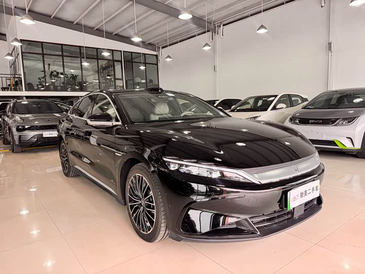 Фото 3 - BYD Han