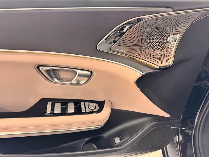 Фото 8 - BYD Han