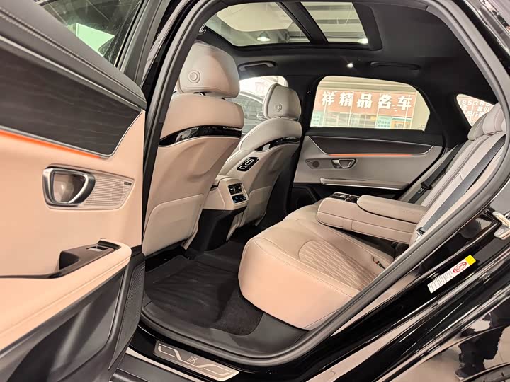 Фото 9 - BYD Han