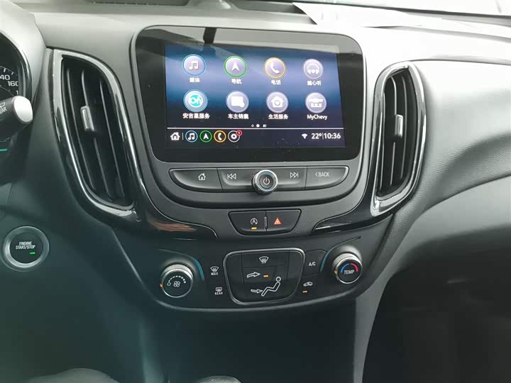 Фото 13 - Chevrolet Equinox