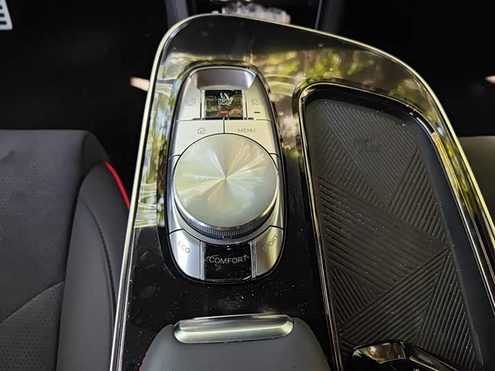 Фото 7 - BAIC Arcfox Alpha S