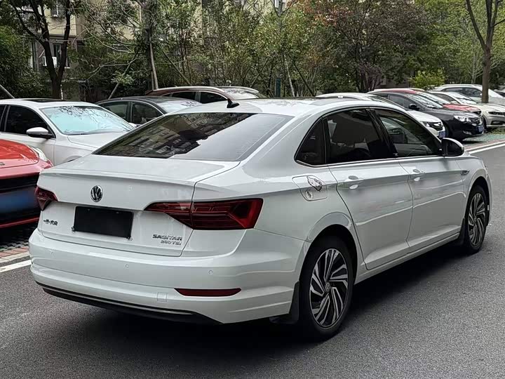 Фото 12 - Volkswagen Sagitar L