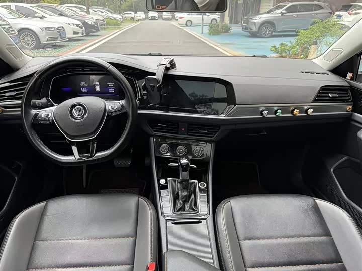 Фото 14 - Volkswagen Sagitar L