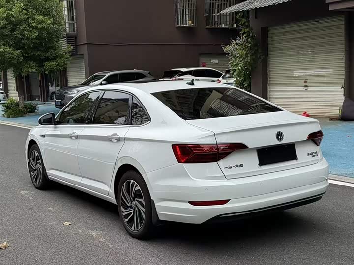 Фото 9 - Volkswagen Sagitar L