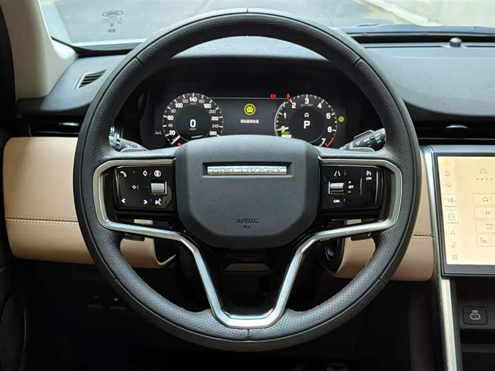 Фото 12 - Land Rover Discovery Sport Hybrid