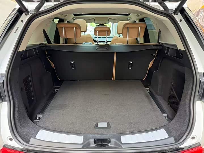 Фото 8 - Land Rover Discovery Sport Hybrid