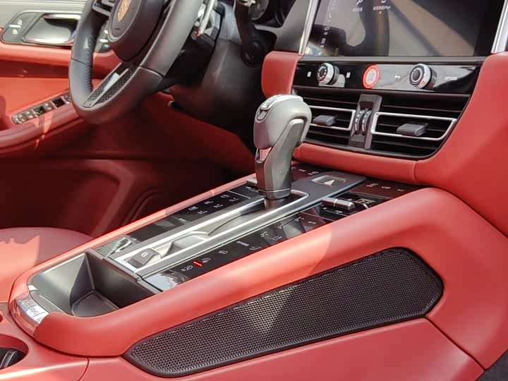 Фото 25 - Porsche Macan