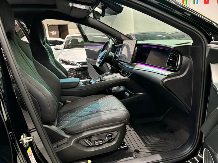 Фото 17 - BYD Sea Lion 07 EV