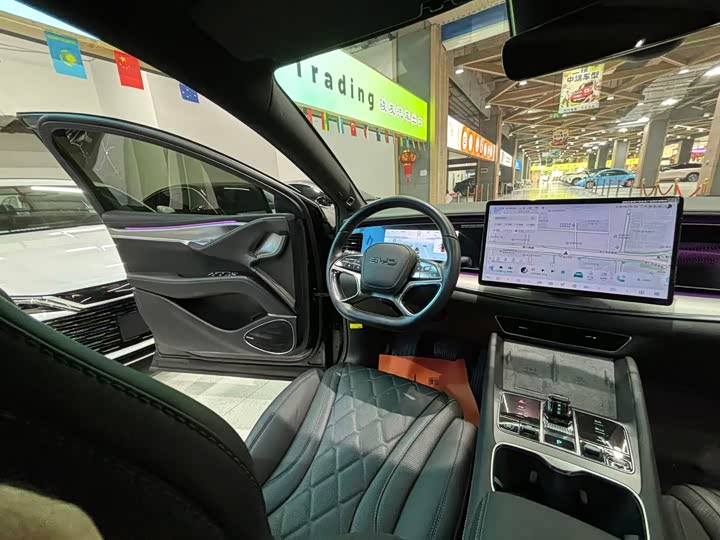 Фото 26 - BYD Sea Lion 07 EV