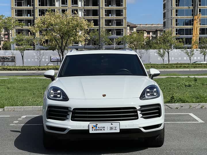 Фото 2 - Porsche Cayenne