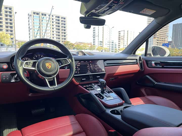 Фото 8 - Porsche Cayenne