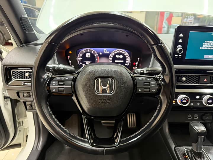 Фото 11 - Honda Civic