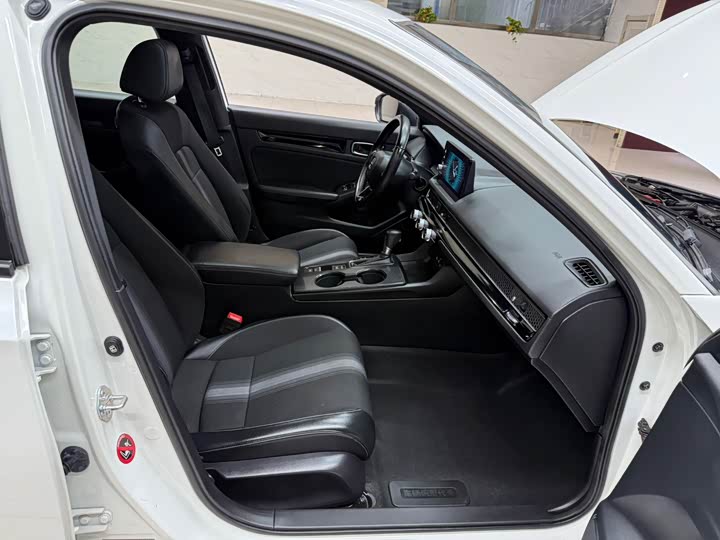 Фото 20 - Honda Civic