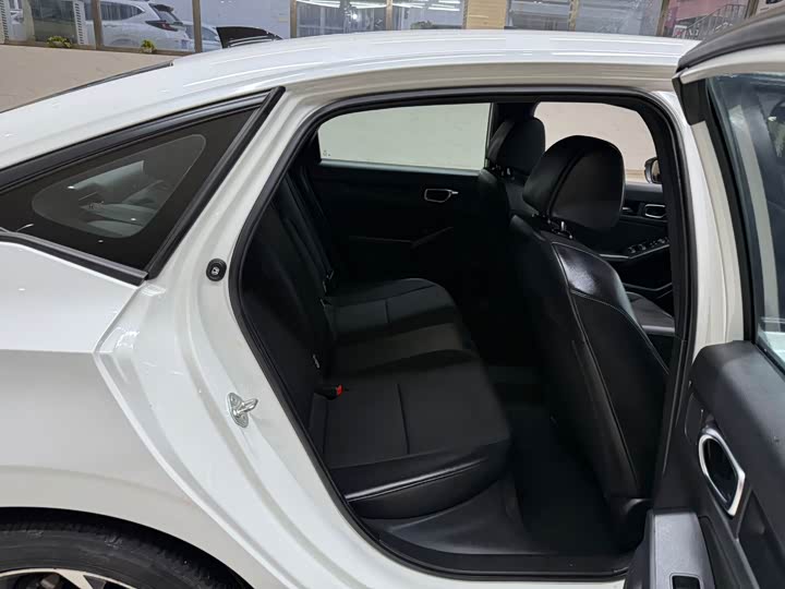 Фото 21 - Honda Civic