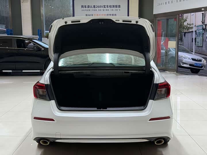 Фото 23 - Honda Civic