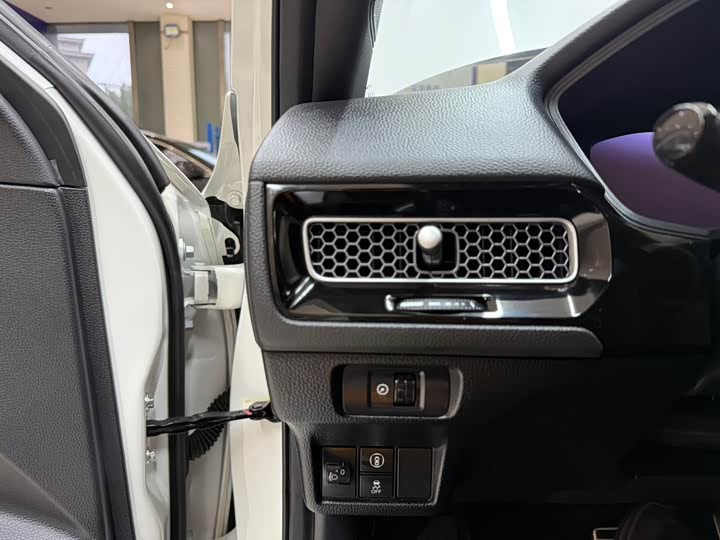 Фото 9 - Honda Civic