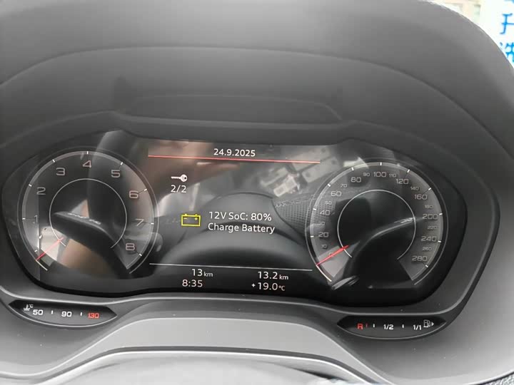 Фото 2 - Audi Q2L