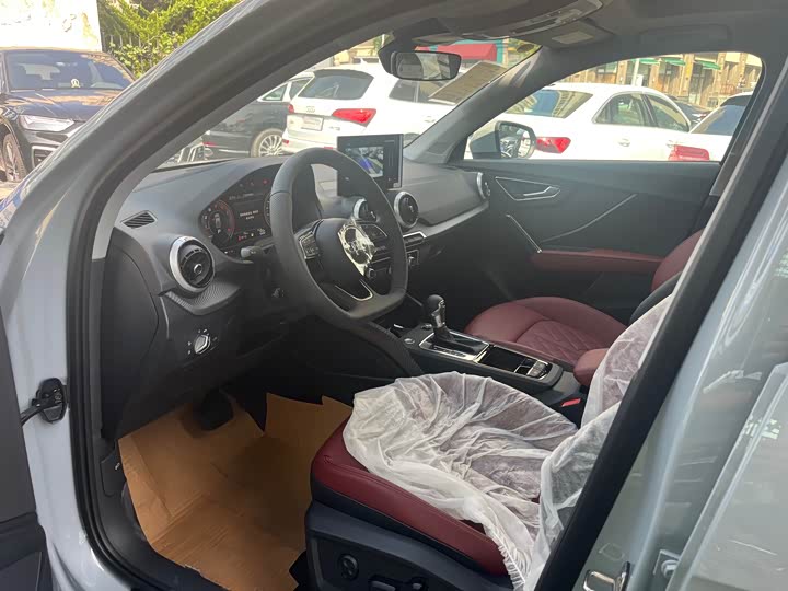 Фото 4 - Audi Q2L