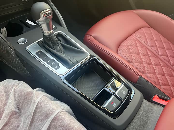 Фото 8 - Audi Q2L