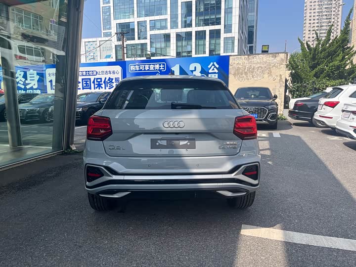 Фото 9 - Audi Q2L
