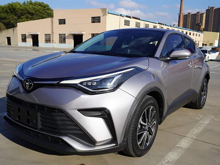 Фото 1 - Toyota Izoa