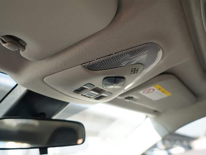 Фото 17 - Toyota Izoa