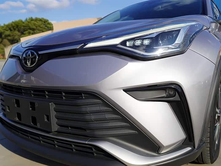 Фото 29 - Toyota Izoa