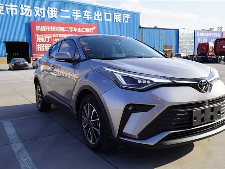 Фото 3 - Toyota Izoa