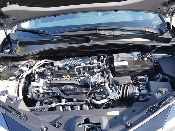 Фото 32 - Toyota Izoa