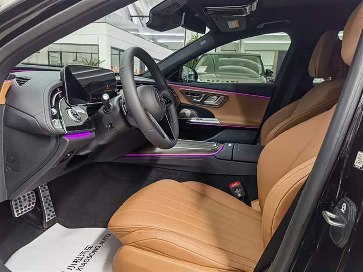 Фото 11 - Mercedes-Benz E-Class