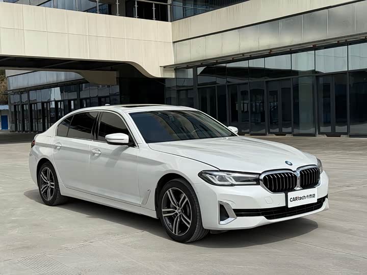 Фото 5 - BMW 5 Series