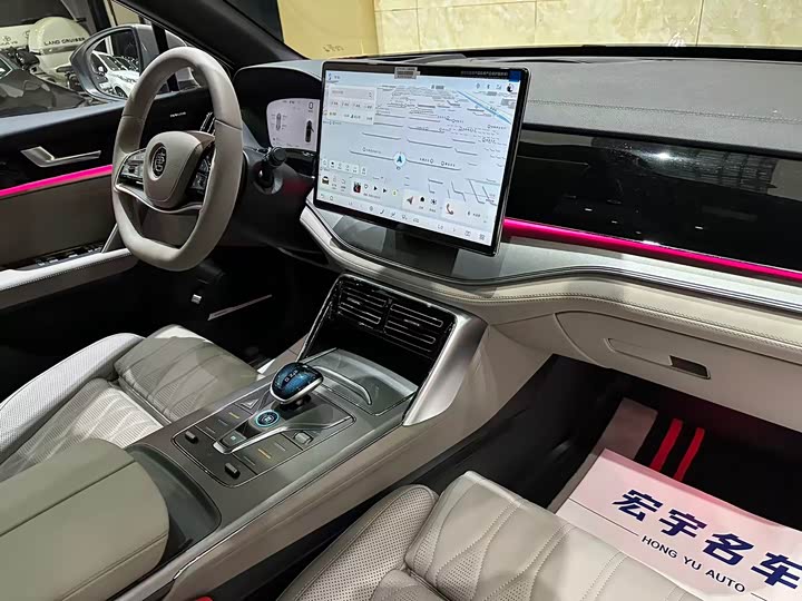 Фото 7 - BYD Tang Hybrid/EV