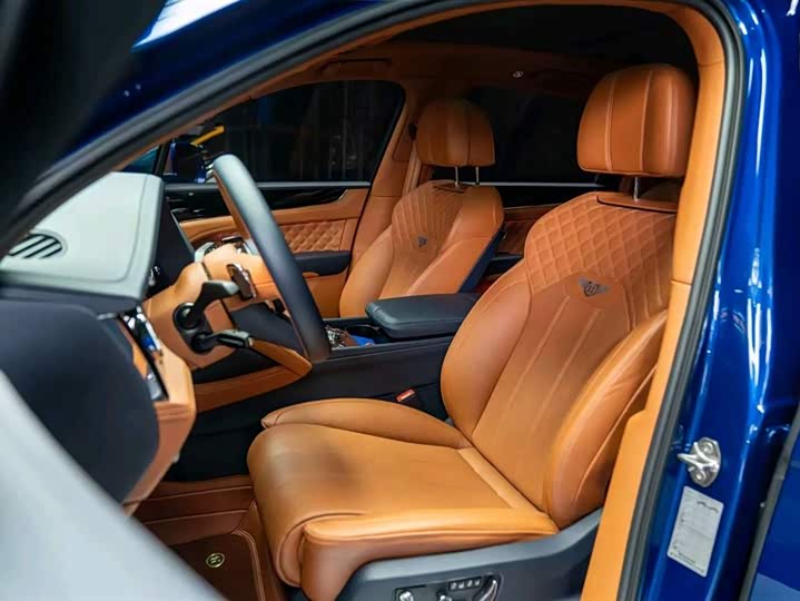 Фото 4 - Bentley Bentayga