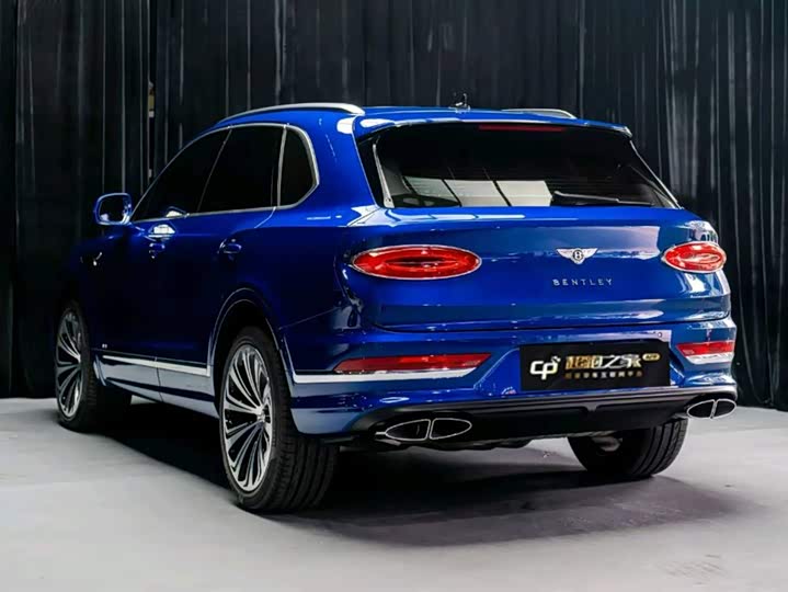 Фото 9 - Bentley Bentayga