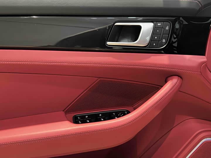 Фото 12 - Porsche Panamera