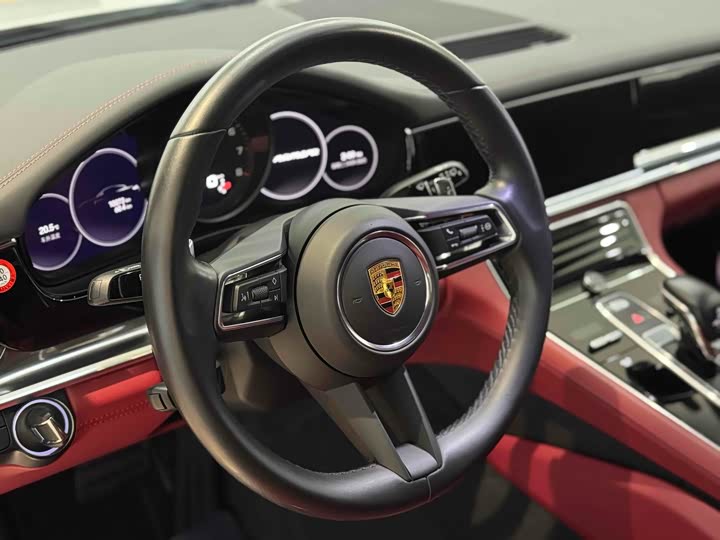 Фото 8 - Porsche Panamera