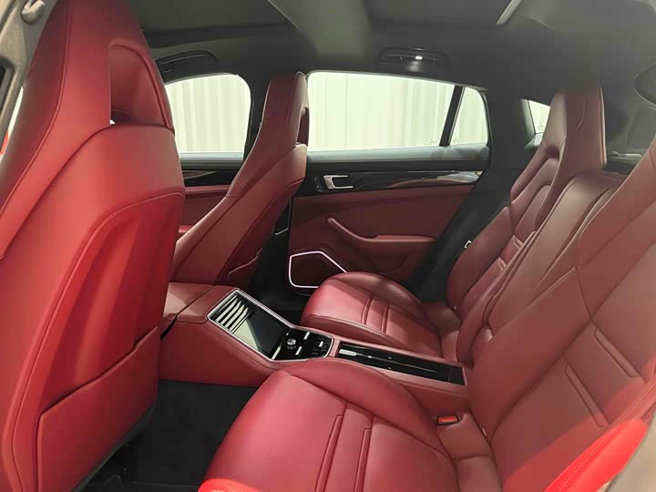 Фото 9 - Porsche Panamera