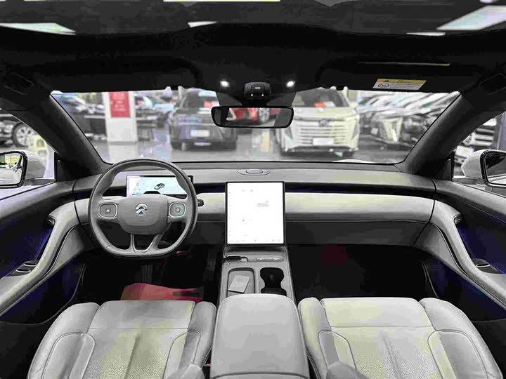 Фото 11 - Nio ET5