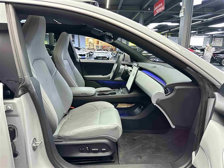 Фото 8 - Nio ET5