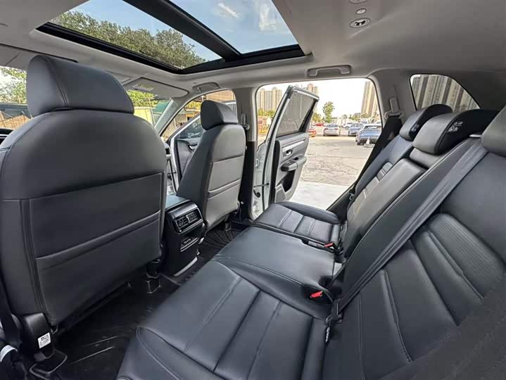 Фото 11 - Honda CR-V