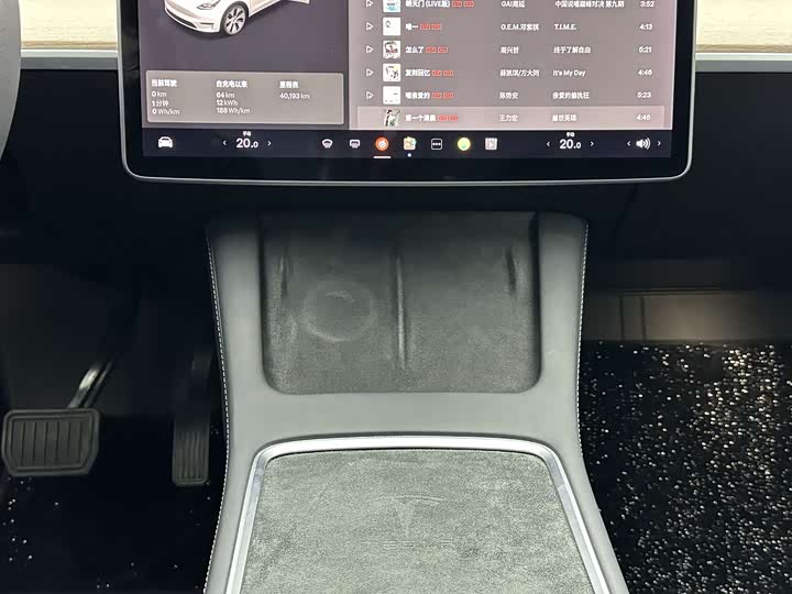 Фото 22 - Tesla Model Y
