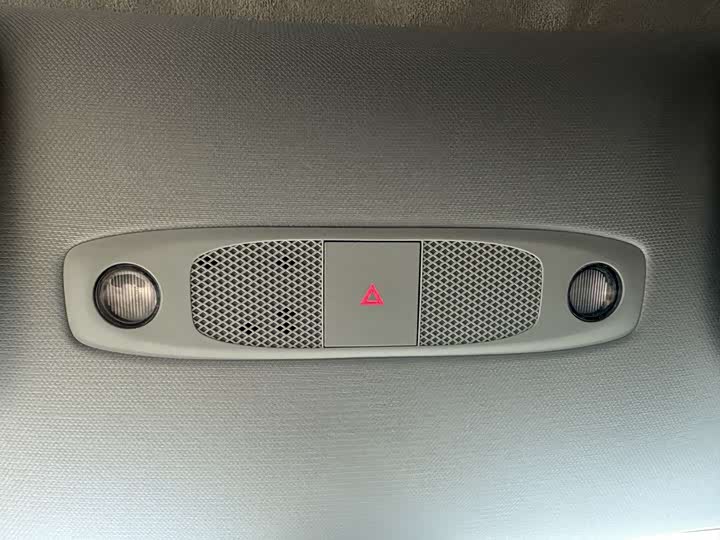 Фото 9 - Tesla Model Y