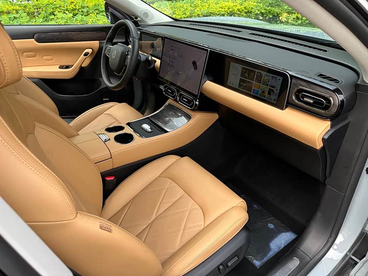 Фото 6 - Leapmotor C11