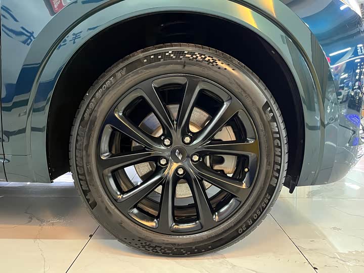 Фото 7 - LiXiang One