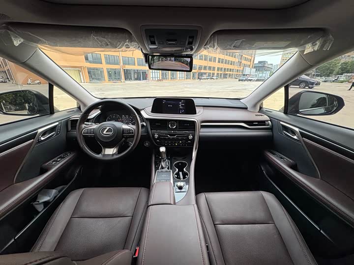 Фото 5 - Lexus RX