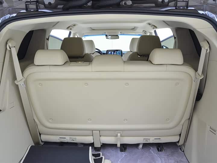 Фото 13 - Buick GL8 ES